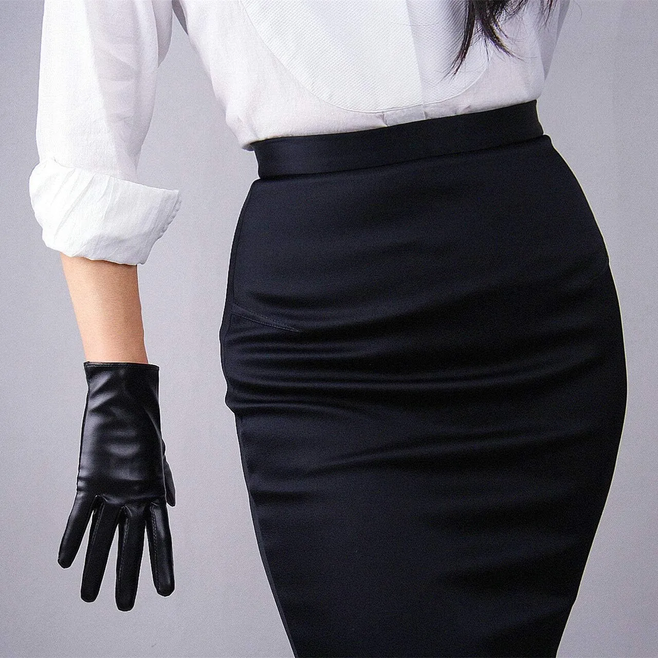 DooWay Short Leather Gloves Women Wrist Length Faux Lambskin Soft Stretch Dress Party Gloves