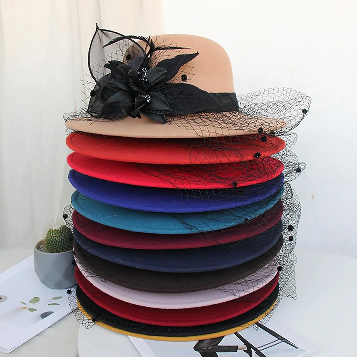 Women's Imitation Wool Fel Flowers Church Bowler Hats Women Solid Color Winter Hat Wool Cloche Bucket with Bow